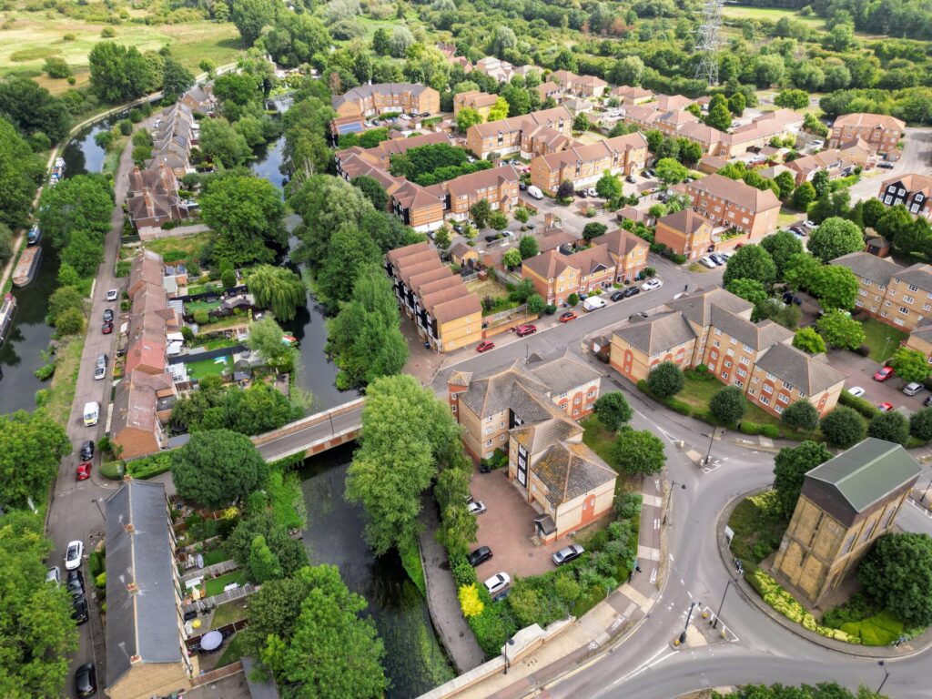 Estate Agents in Enfield Island Village 